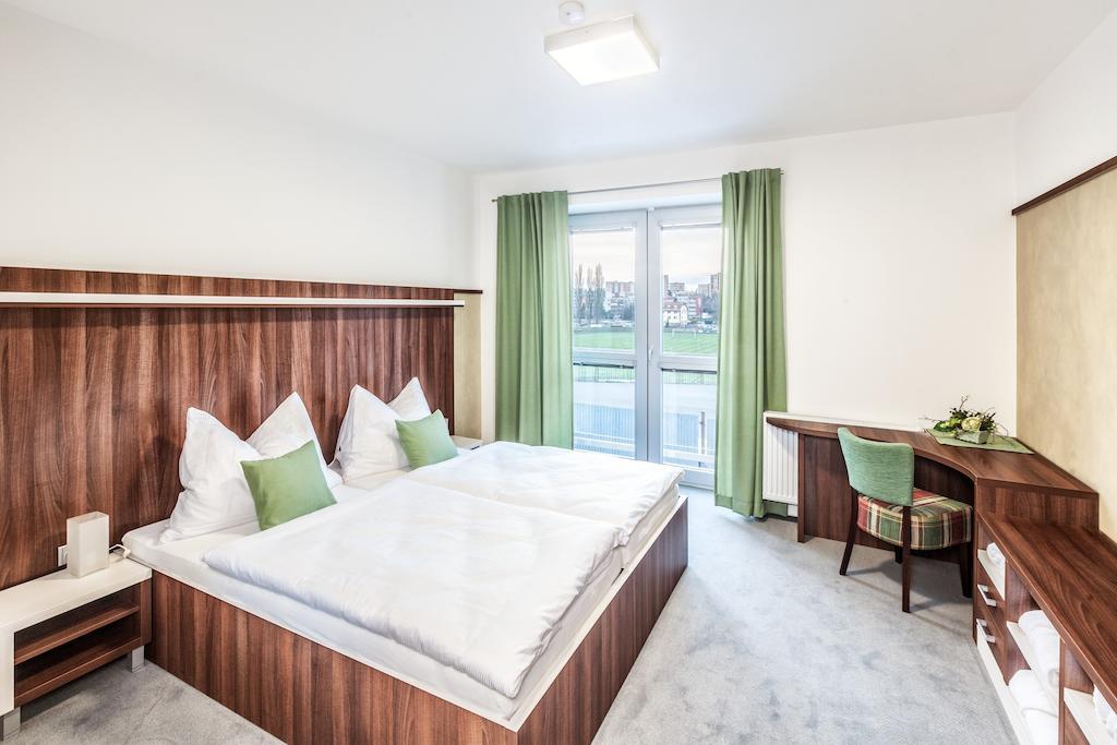Graphic Hotel Novy Jicin Room photo