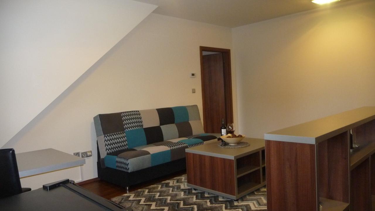 Graphic Hotel Novy Jicin Exterior photo